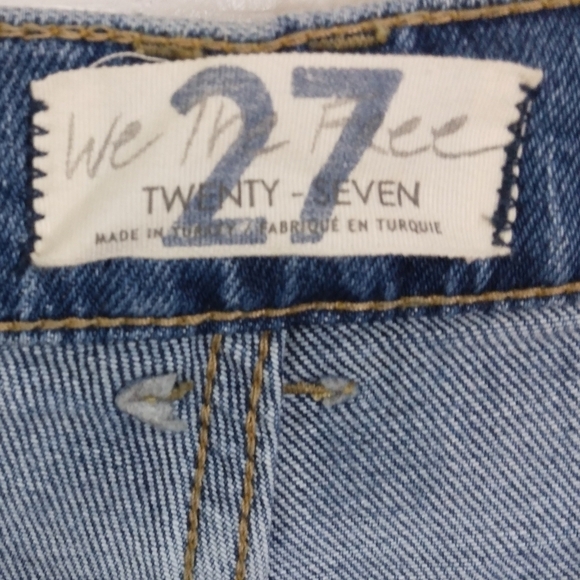 NWOT Free People High Rise Distresed Skinny Jeans in Medium Wash - Picture 6 of 6